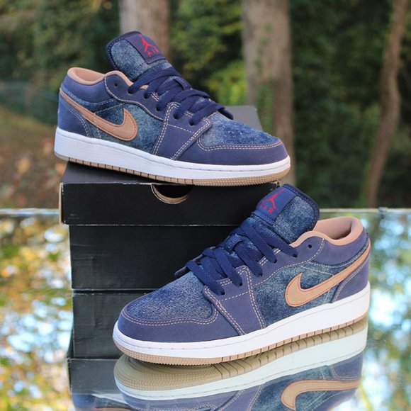Air Jordan 1 Low Denim - Picture 1 of 16